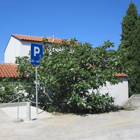 Apartman Zaglav Apartment Martinšćica Екстериор снимка