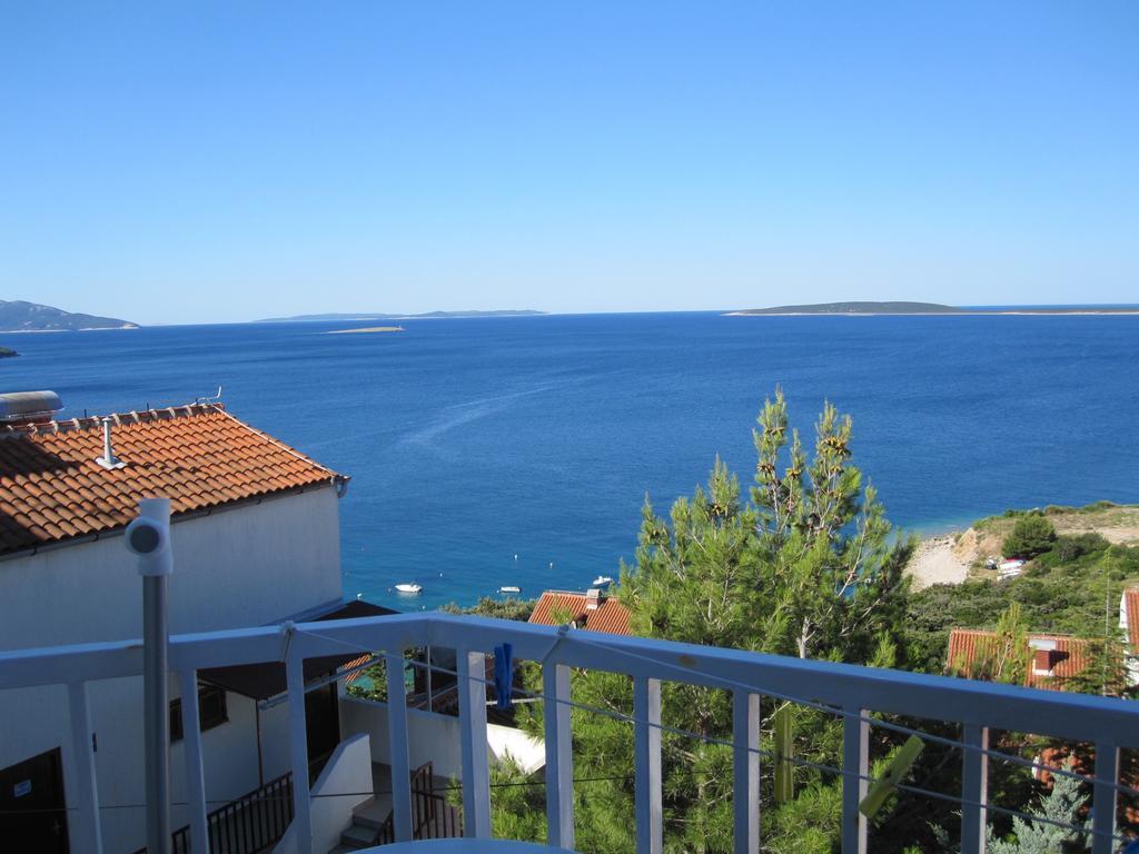 Apartman Zaglav Apartment Martinšćica Екстериор снимка
