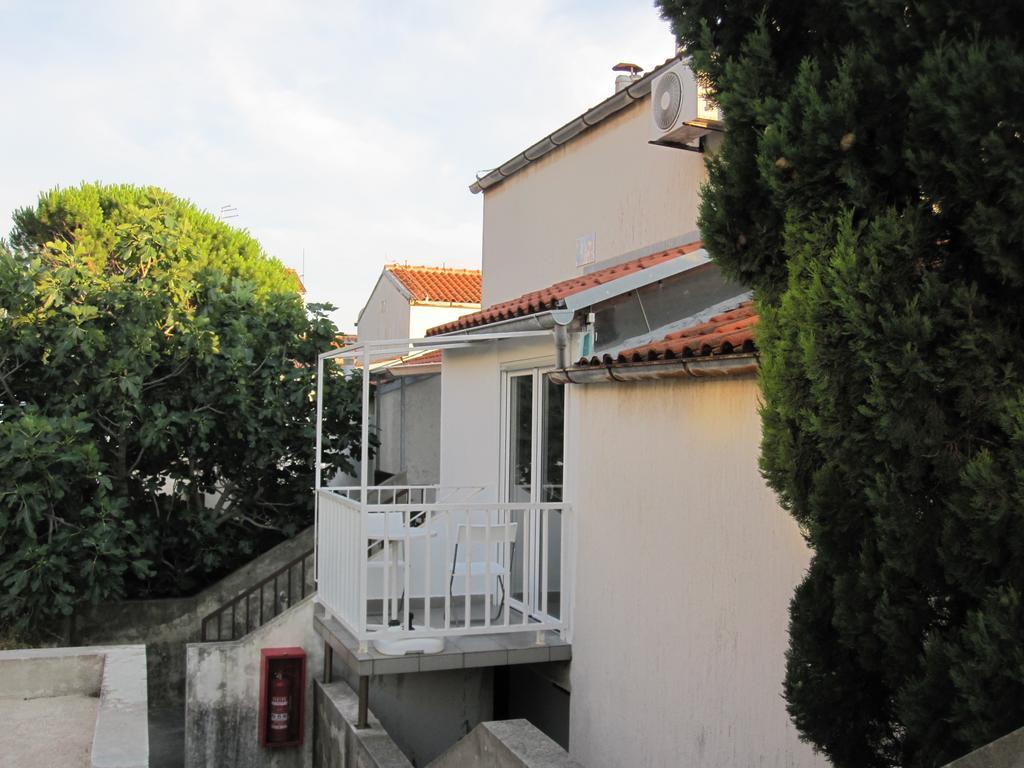 Apartman Zaglav Apartment Martinšćica Екстериор снимка