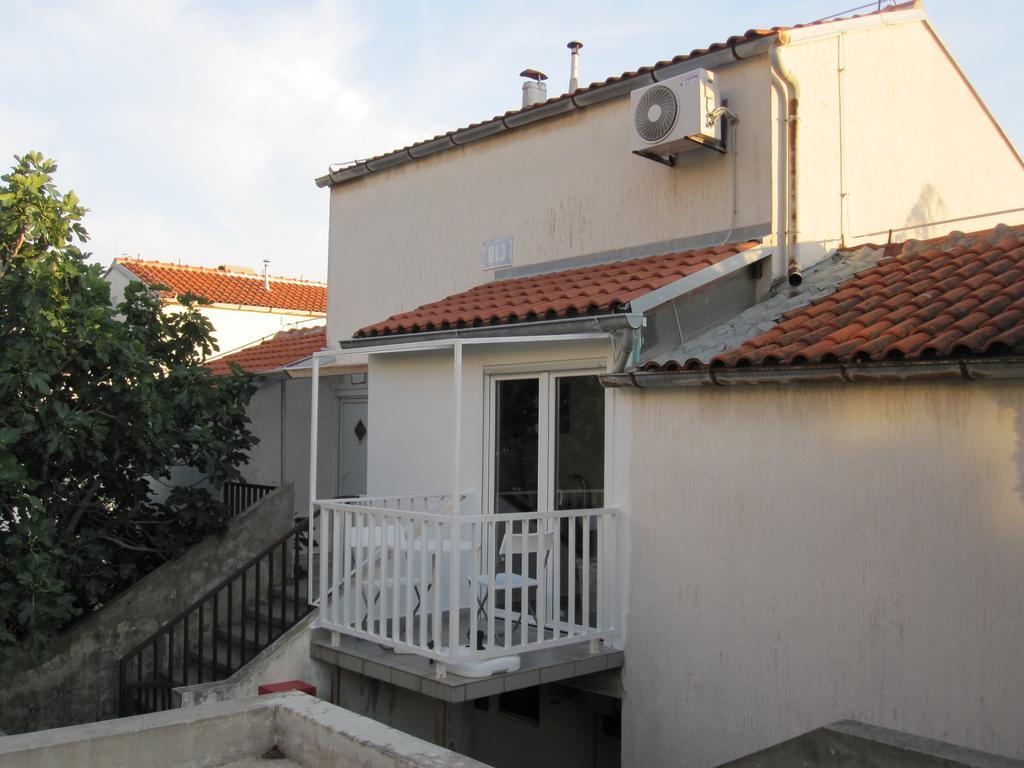 Apartman Zaglav Apartment Martinšćica Екстериор снимка